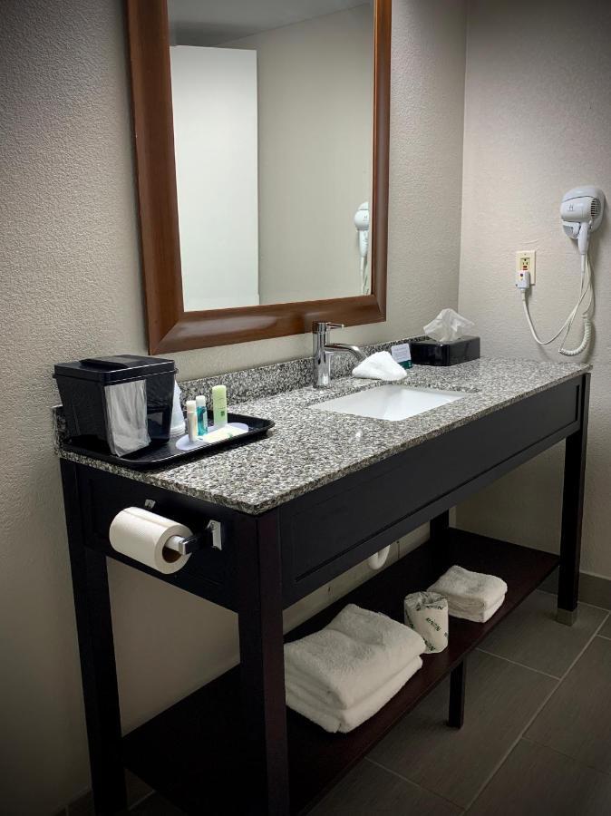Quality Inn Oklahoma City South Εξωτερικό φωτογραφία